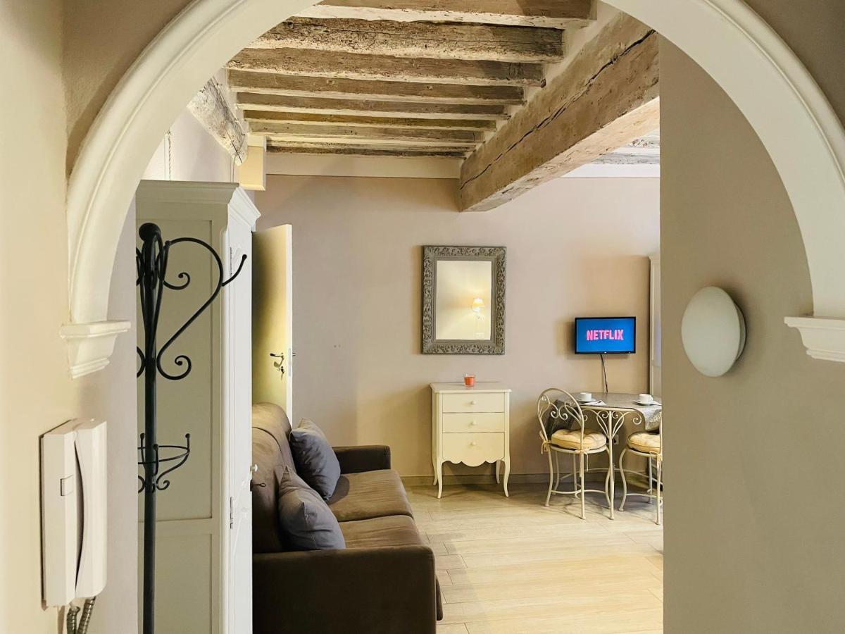 לוקה All'Interno Delle Mura Appartamento Con Wi-Fi E Netflix מראה חיצוני תמונה