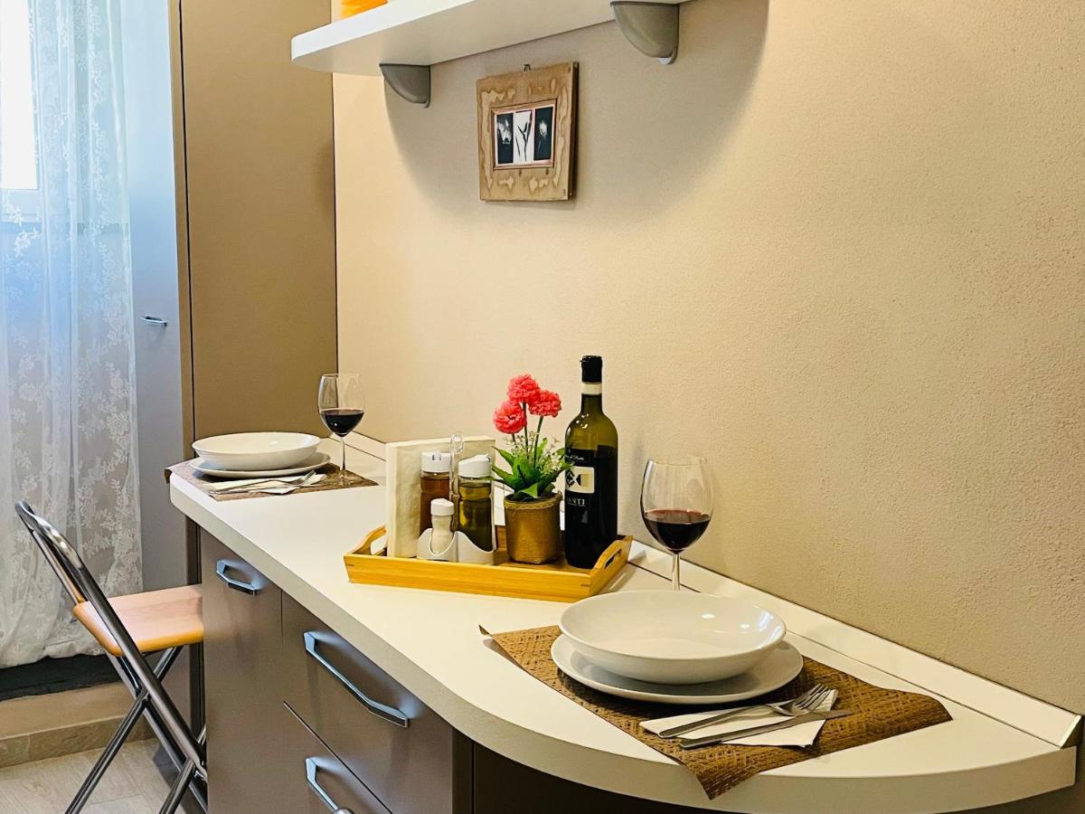 לוקה All'Interno Delle Mura Appartamento Con Wi-Fi E Netflix מראה חיצוני תמונה
